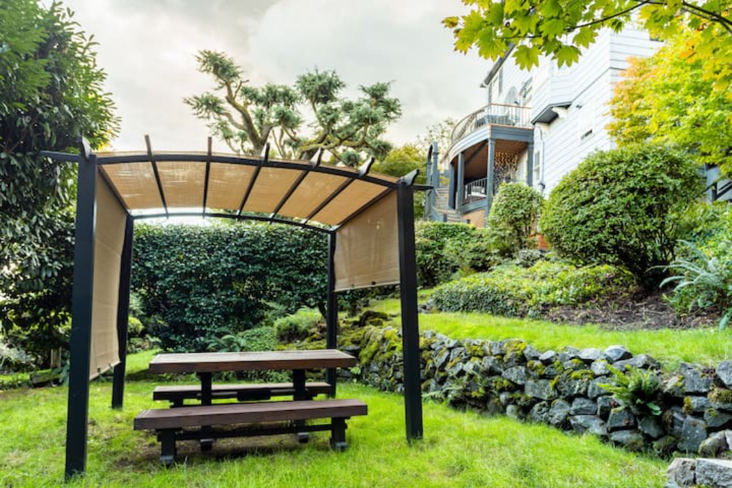 Boly House Covered Table Outside